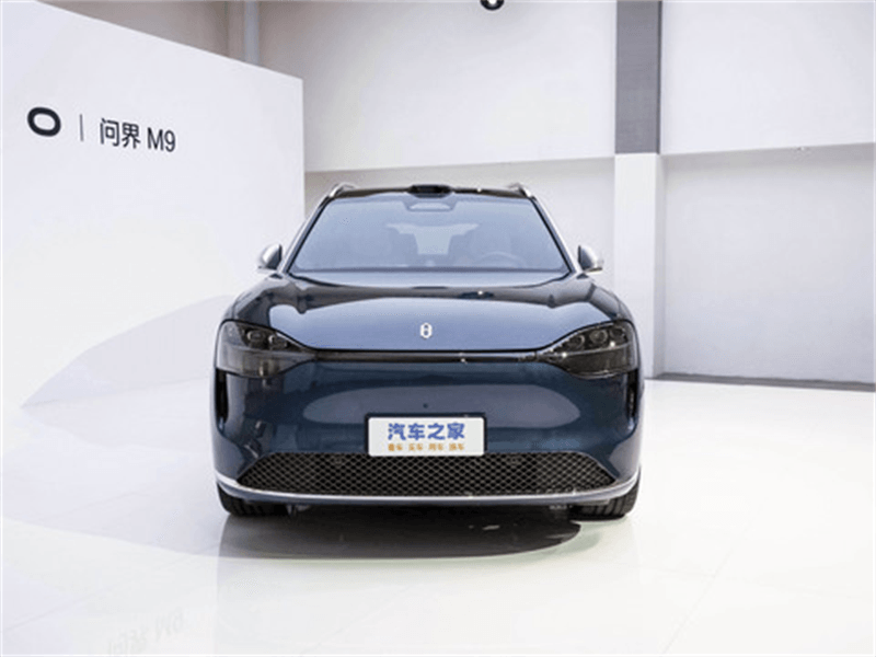 问界 M5 和宝马 3 系详细对比

